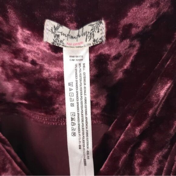 NWT FREE PEOPLE COME TOGETHER SEXY BERRY VELVET BODYCON CUTOUT Mini DRESS Small - Picture 10 of 15